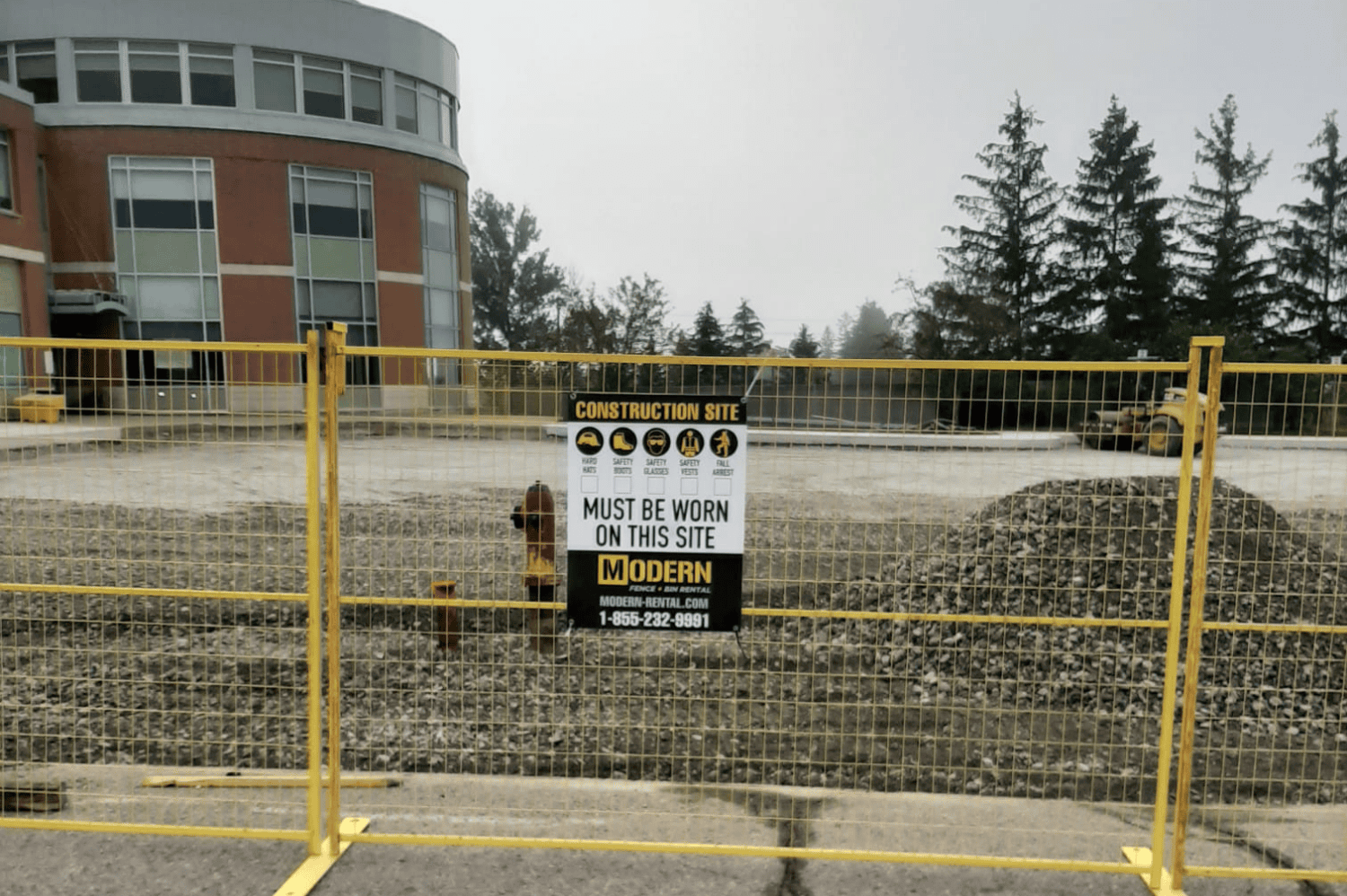 Modern fence rental - 34