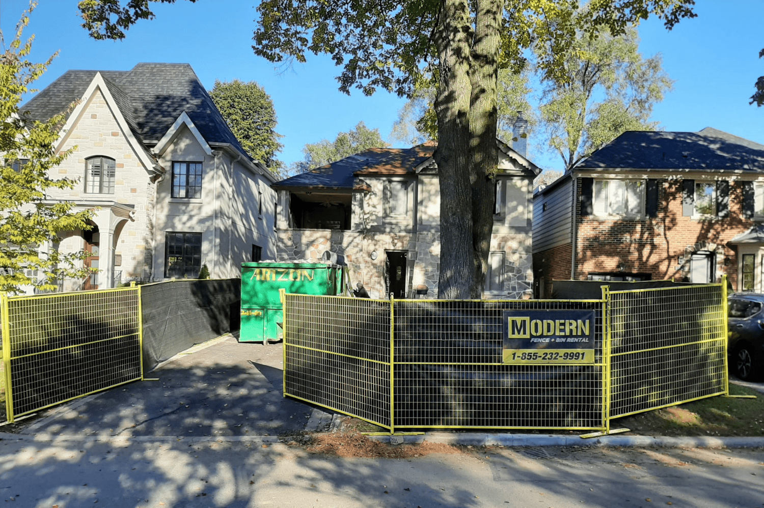 Modern Fence Rental - 36