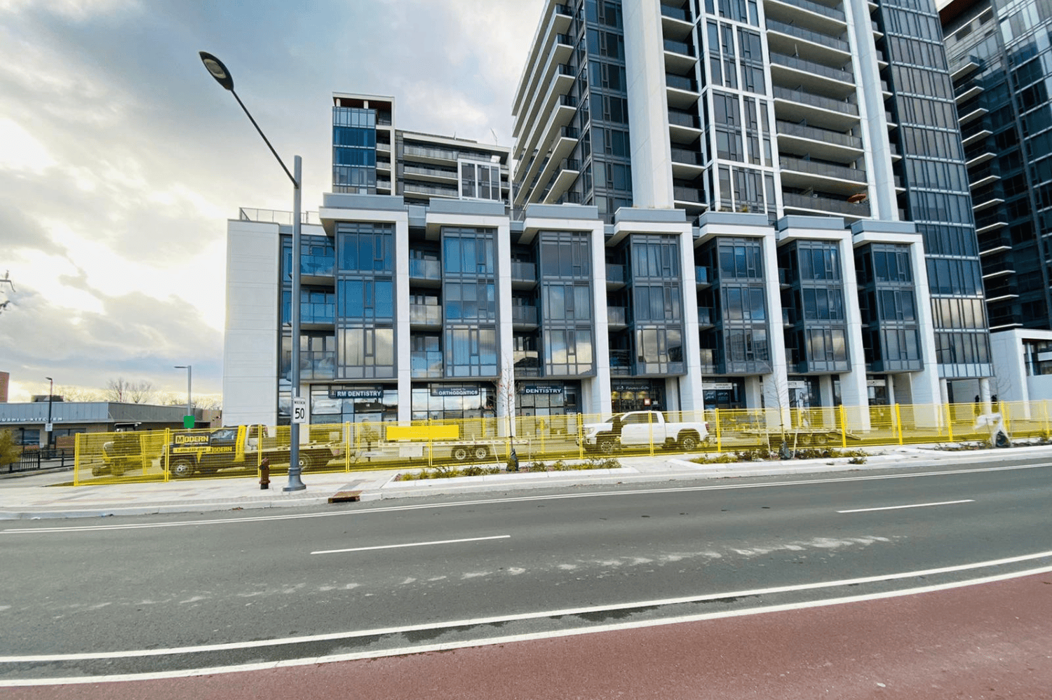 Modern Fence Rental - 5