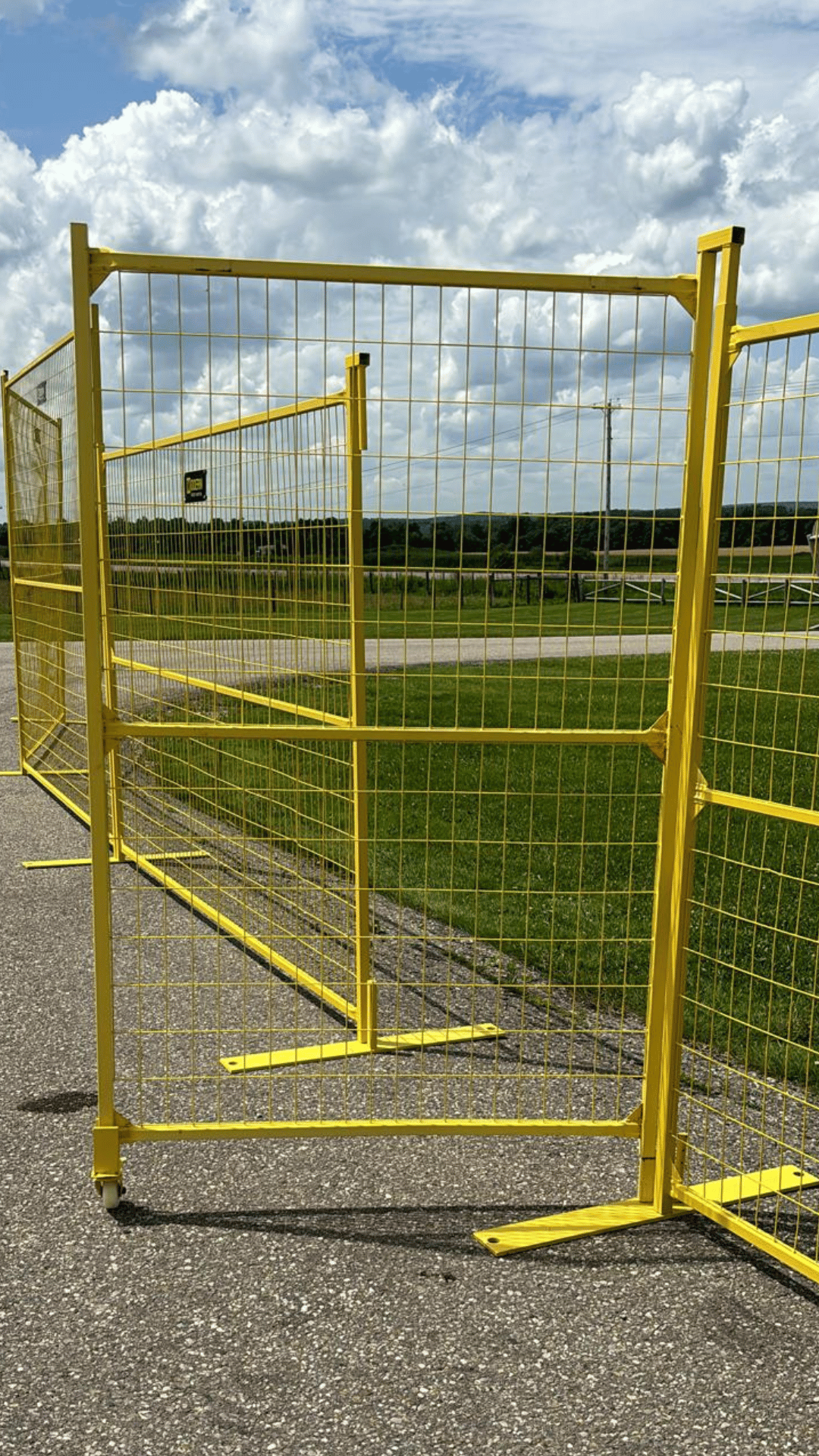 temporary fence panel with man gate